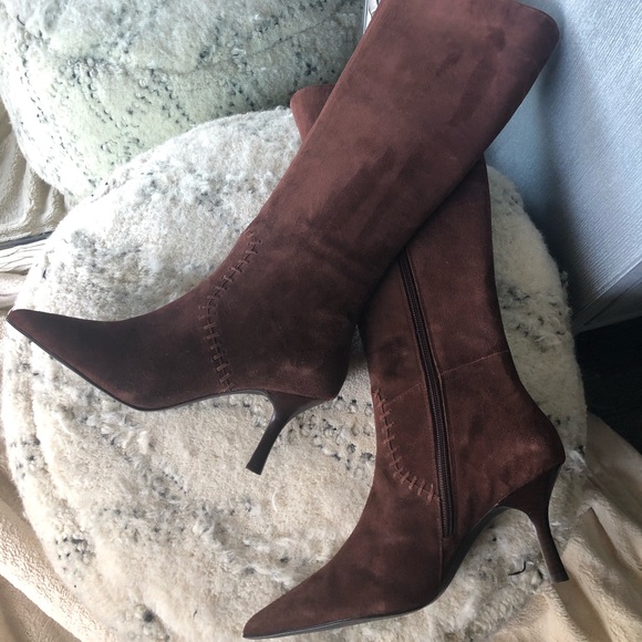Gorgeous Brown Suede Boots, Size 6.5 - Picture 1 of 8